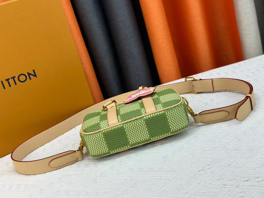 驴家M40643 绿色手袋Nano 商品图4