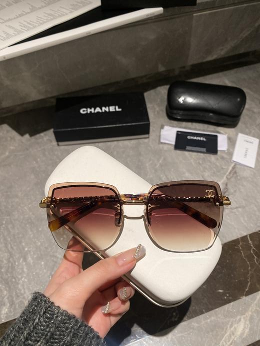 香家  钻石切边太阳眼镜 网红款 型号CH7330 小红书推荐墨镜 尺寸：60口16-145 造型神器  上脸效果无敌 小脸小姐姐选它没错 商品图3