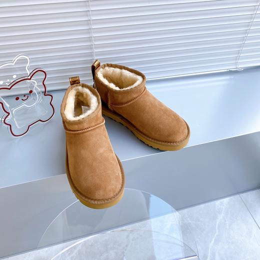 UGG| /    周冬雨同款 | ugg  迷你后亮包~ 雪地靴? 商品图6