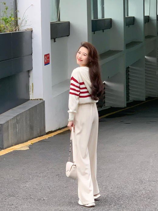 【百图lulu定制】【蔓越莓海魂衫】红白条纹   活力  V领连帽针织衫 商品图7