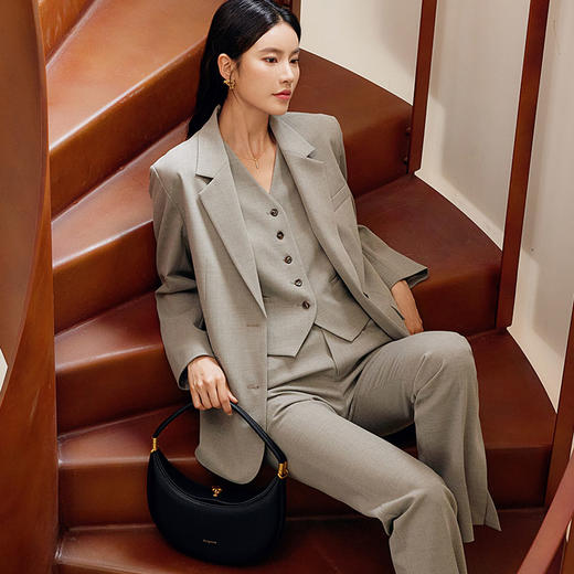 玳莎老钱风宽肩西装女士显瘦2024年秋季新款通勤气质宽松长袖外套  EC37307 商品图2