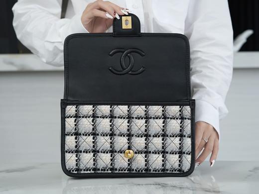 香奶奶 k 长款  黑白格花呢邮差豆腐包 商品图4