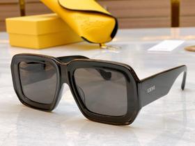 罗*威 新款墨镜太阳镜， Model：LW40080U ，Size：53口18-145