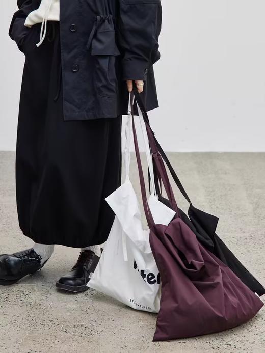 步履不停/4B52015C/休闲通勤印花单肩包斜挎女包 商品图3