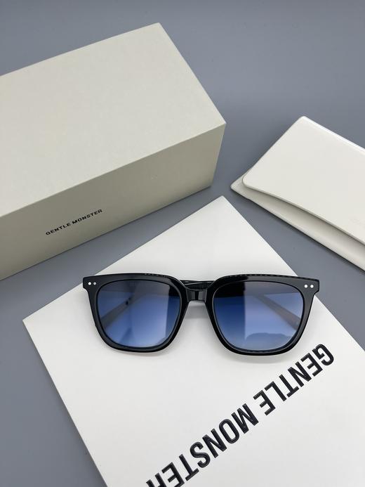 GENTLE MONSTER，Noma，字母图案镜腿 GM 墨镜高品质不规则板材猫眼形时尚太阳镜 商品图2