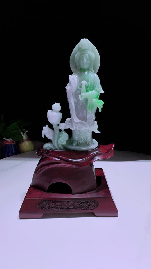620273翡翠摆件【观音】 商品图3