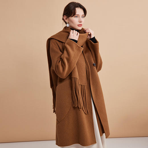 EITIE爱特爱围巾氛围感棕色宽松廓形显瘦羊毛呢外套冬季新款D2414405 商品图4