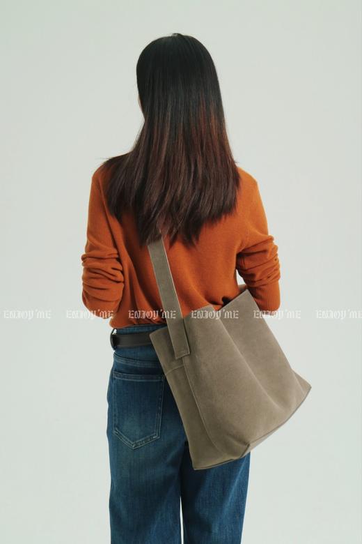 【门店同款】ENJOY秋季简约纯色V领针织衫 159205948 商品图2