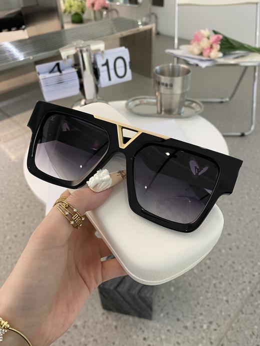 驴家 MODEL：Z1609E太阳眼镜时尚爱心LOGO SIZE：66口19-145大框墨镜 商品图0