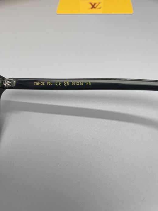 驴家眼镜框 墨镜太阳镜同步 Z1842E，Z1874E 尺码:57口16-145 驴家字母图案镜腿 高品质不规则板材复古猫眼形时尚眼镜架 商品图6