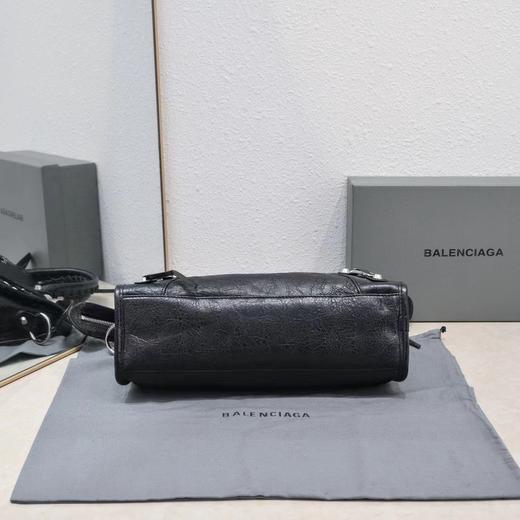 B家 柳钉装饰 皮革羊皮 单肩包手提包 女款黑色 商品图7