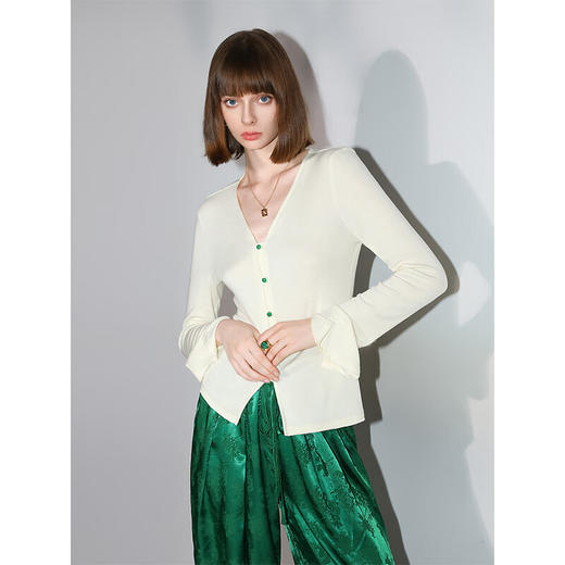 COCOBELLA新中式玉石扣针织衫女早秋设计感开叉长袖开衫MZ0012B 商品图1