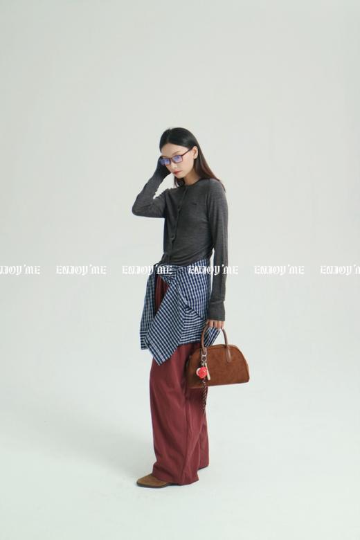 【门店同款】ENJOY秋季less is more极简刺绣字母小衫 159195567 商品图12