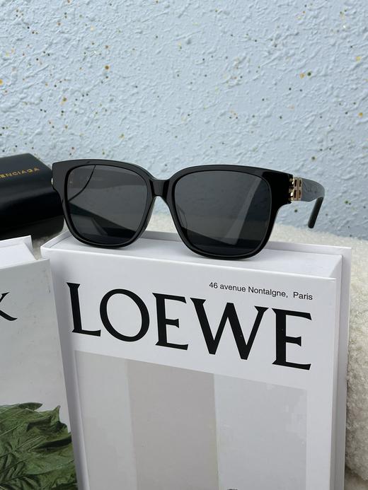 巴家   BB0104SA 56口14-140  双B镜腿 商品图3