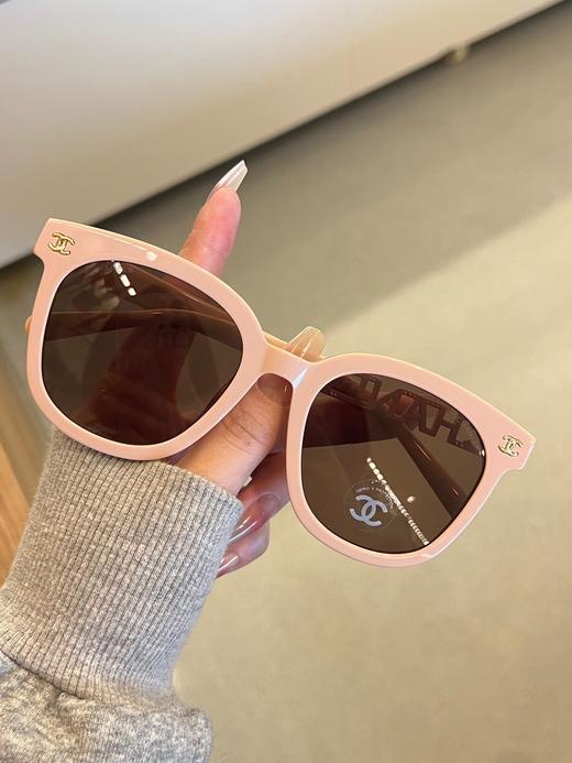 香家  太阳眼镜 网红款太阳镜 型号CH7335小红书推荐大框墨镜尺寸：54口17-145 造型神器  上脸效果无敌 商品图2