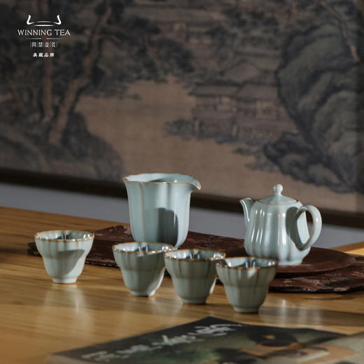 问鼎汝瓷安之若素套组（小棱线壶 宝相公杯 非雾杯） 商品图0