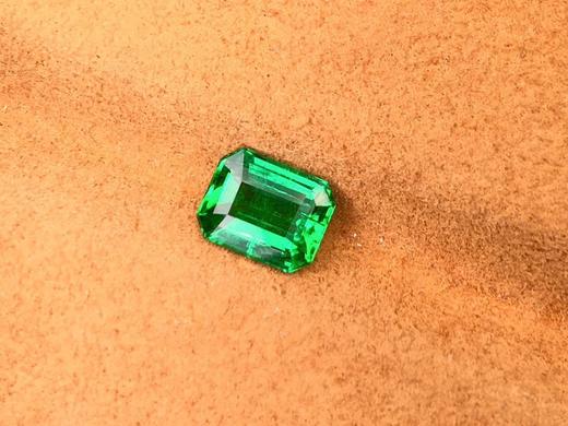 1.43ct 祖母绿裸石 商品图1
