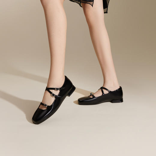 千百度漆皮低跟时尚芭蕾舞鞋女秋季真皮玛丽珍鞋浅口单鞋A24482319 商品图1