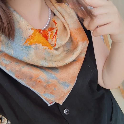 【甄珠贝·艺术家系列】70*70cm白桦林双面异色丝羊毛丝巾和天然淡水珍珠弹力圈巾扣礼盒套装 商品图5