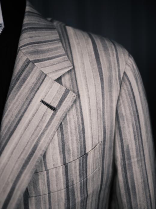 Vitale Barberis Canonico 澳洲美丽诺羊毛水墨灰宽条纹全麻衬单西 商品图2