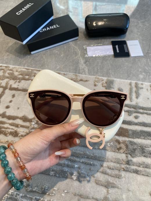 香家 墨镜 太阳眼镜 网红款 型号CH7210小红书推荐大框太阳镜尺寸：64口16-145 造型神器  上脸效果无敌 小脸小姐姐选它没错 商品图3