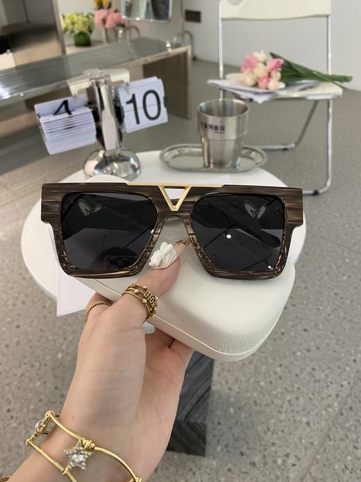 LOUIS VUITTO*MODEL：Z1609E太阳眼镜时尚爱心LOGO SIZE：66口19-145大框墨镜 商品图2