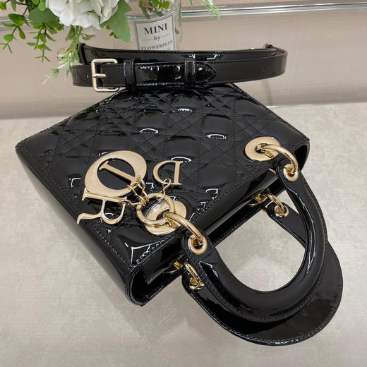 D家  戴妃四格 漆皮 商品图7