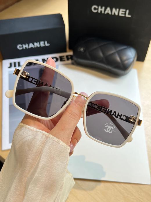 香家  太阳眼镜 网红款太阳镜 型号CH7626小红书推荐方形墨镜尺寸：56口21-145 造型神器  上脸效果无 商品图1