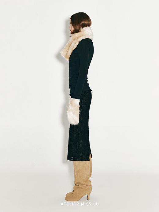 【牛乳酥酥绒】冬日温暖仿皮草造型围巾 商品图1