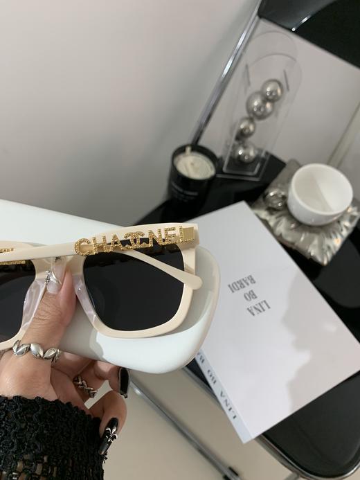 香家 墨镜太阳镜 CH0754 独家首发 :66口17-145 方框镜片延伸双c点缀 素颜神器 开挂新品小红书推荐 商品图4