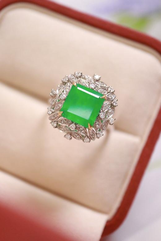 3.31ct 祖母绿戒指 商品图1
