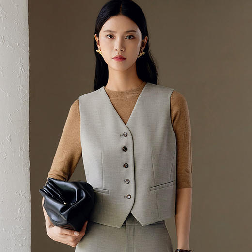 玳莎老钱风V领马甲女士通勤白领外搭无袖上衣背心秋季新款  EC37002 商品图0