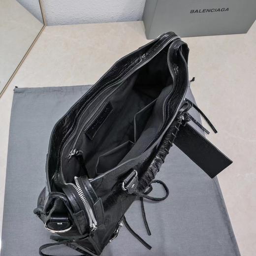 B家 柳钉装饰 皮革羊皮 单肩包手提包 女款黑色 商品图5