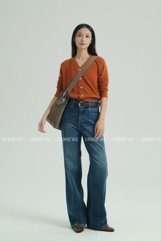 【门店同款】ENJOY秋季简约纯色V领针织衫 159205948 商品图0