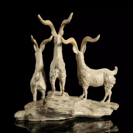 宇达青铜摆件 十二生肖羊《三羊开泰新》创意装饰 家居工艺摆件  高19.2cm 商品图3