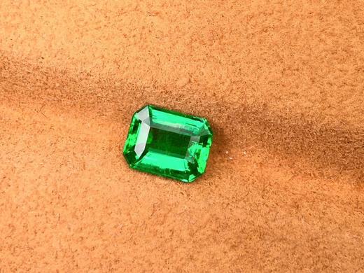 1.43ct 祖母绿裸石 商品图3