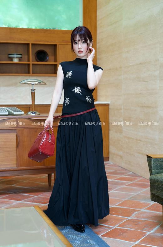 【门店同款】ENJOY秋季时光回廊无袖重工亮片针织上衣 159247751 商品图2