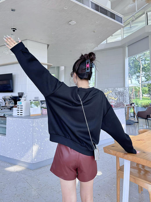 圆领印胶亮片字母卫衣长袖配包包 9521020039 商品图8