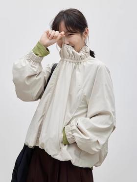 步履不停/4C23110C/户外小立领拉链花苞女生感短外套