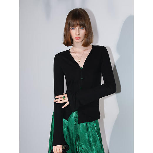 COCOBELLA新中式玉石扣针织衫女早秋设计感开叉长袖开衫MZ0012B 商品图2