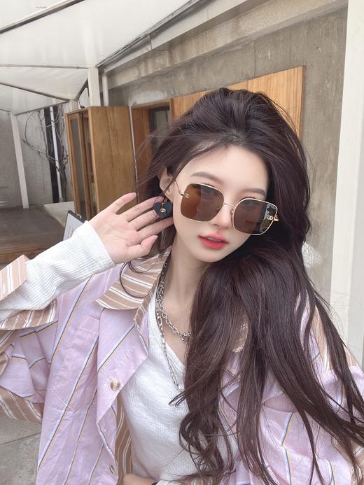 G家 墨镜太阳镜  GG1209小蜜蜂太阳眼镜 尺寸：56-16-145 方框太阳镜 完美品质，独特设计  适合各种脸型 商品图6