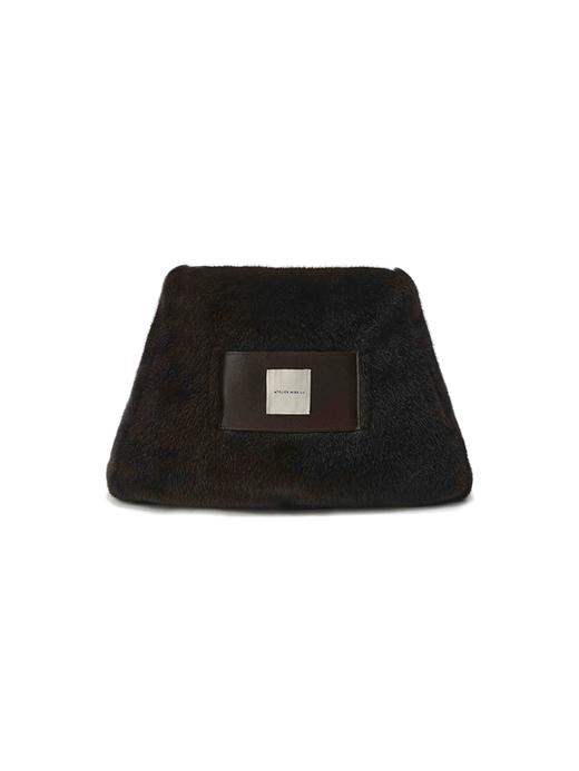 【焦糖布丁】仿皮草几何梯形手腕包 商品图4