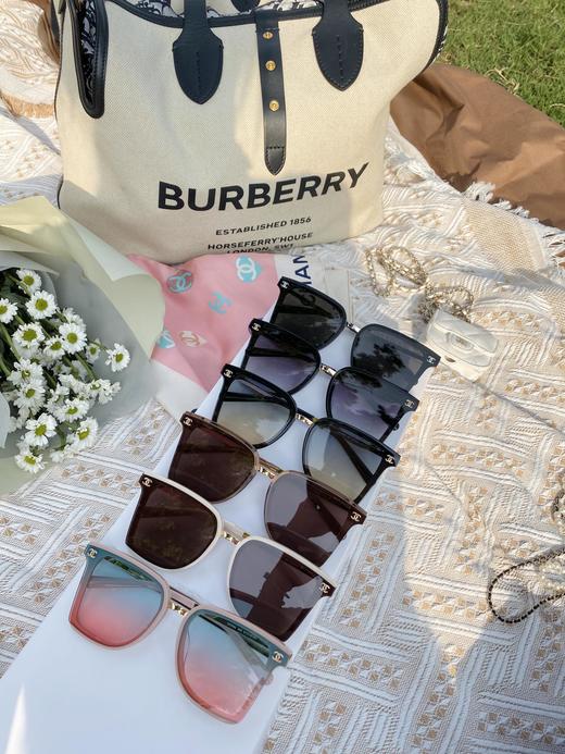 香家 型号CH7682方形太阳眼镜墨镜 简洁大气 轻巧低调有质感 加入小香经典元素 时尚气质过目难忘 尺寸：67口16-145?小红书热推款 商品图6