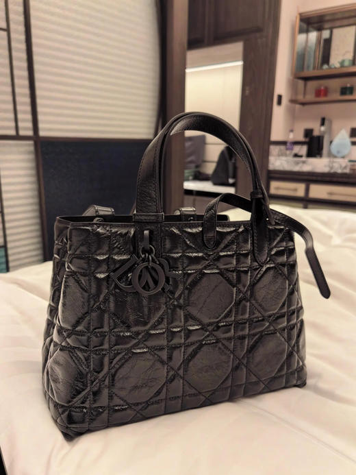 好评集--D 家Toujours 字母吊坠系带包 商品图2