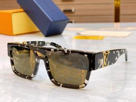 驴家新款墨镜太阳镜，MODEL：Z2062W，SIZE：133口0-145