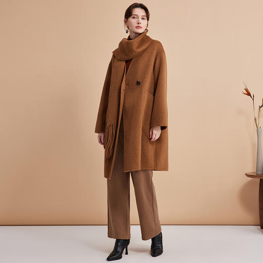 EITIE爱特爱围巾氛围感棕色宽松廓形显瘦羊毛呢外套冬季新款D2414405 商品图1