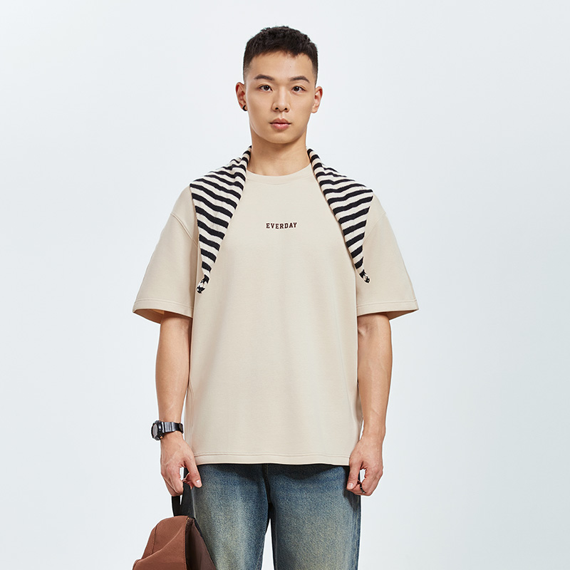 【新品上新】HX 春秋季圆领中袖T恤微宽松版型S102433147101/02