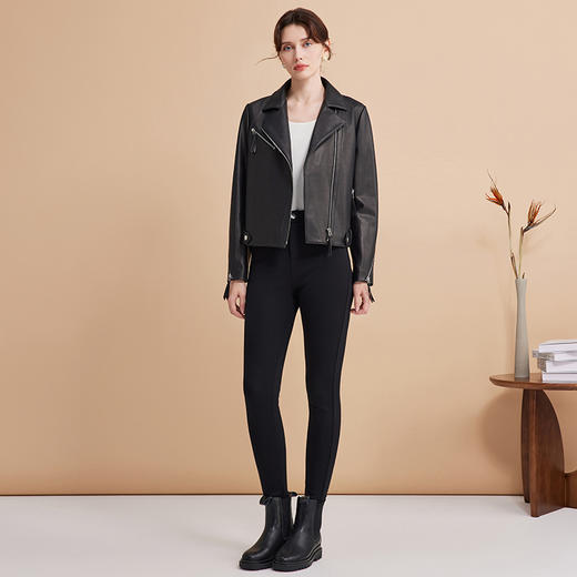 EITIE爱特爱冬季新款帅气翻领修身显瘦百搭短款纯色皮衣外套D2493401 商品图1