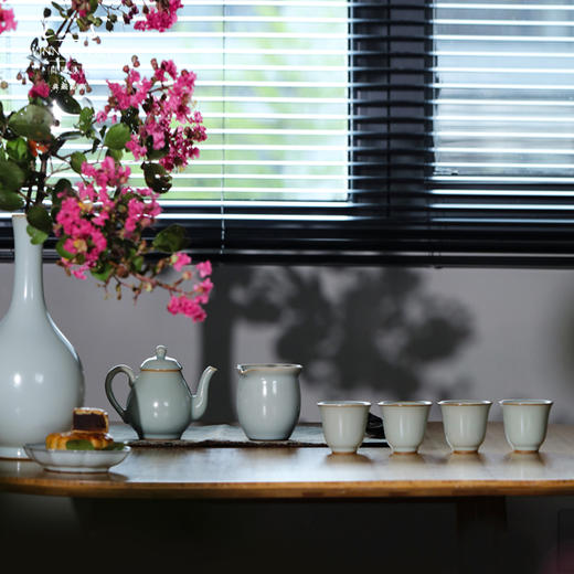 问鼎汝瓷浮生若梦套组（同泽壶 大茶海 花神杯）（缺货） 商品图3