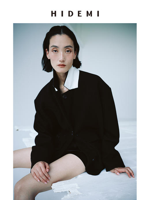 HIDEMI 【当当同款】极简大立体口袋设计感飞行员式领底呢手工式拼接宽肩大廓形绵羊毛厚款中短款毛呢西装大衣外套 商品图3